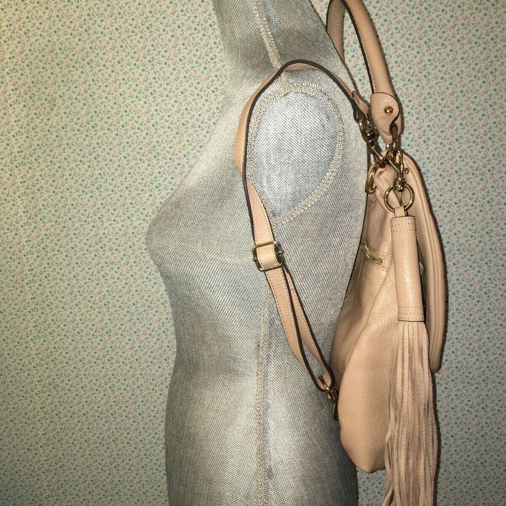 G.I.L.I (QVC) Beige Soft Pebble Leather Handbag - Picture 3 of 11